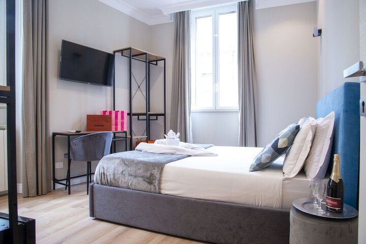 AD Suites Tritone