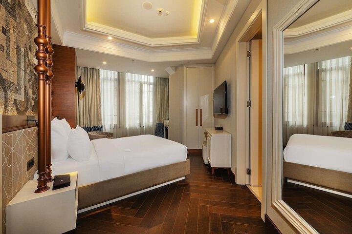 Room 39 of 105