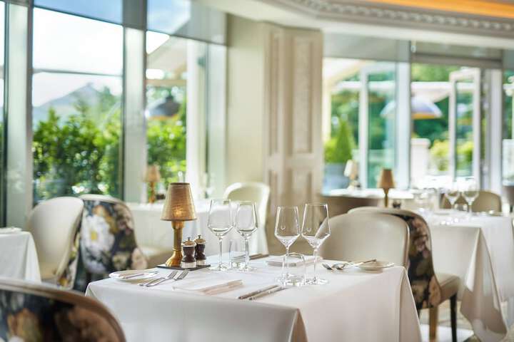 Dining 93 of 147