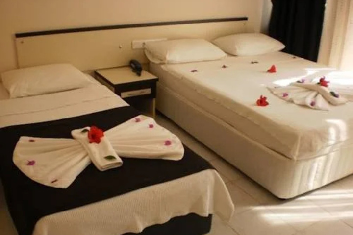 Room 4 of 23