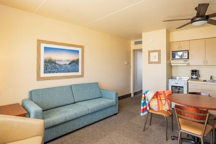 Room 16 of 35