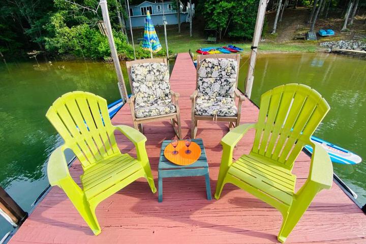 Paradise View Getaway-Dacha