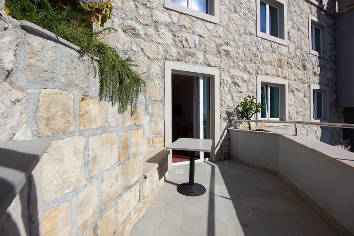 Terrace/Patio 41 of 101