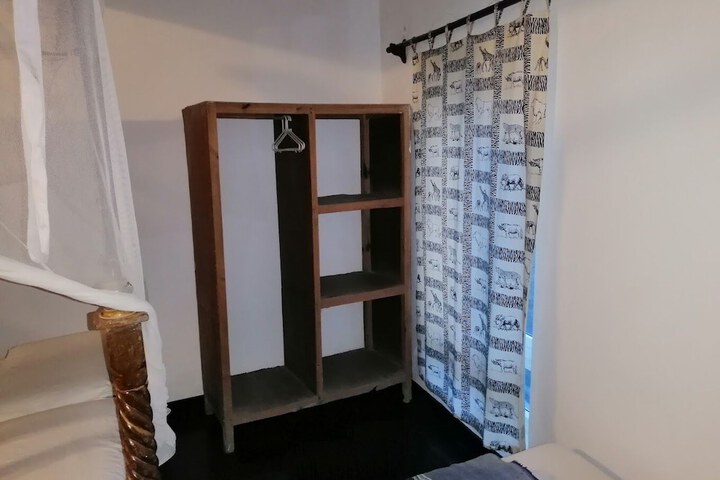 Room 12 of 44