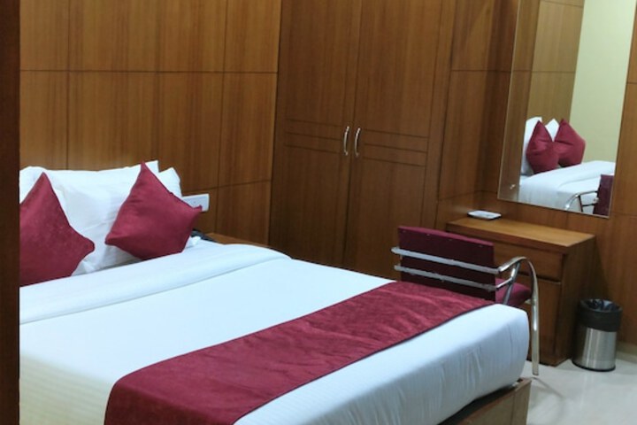 Room 5 of 27