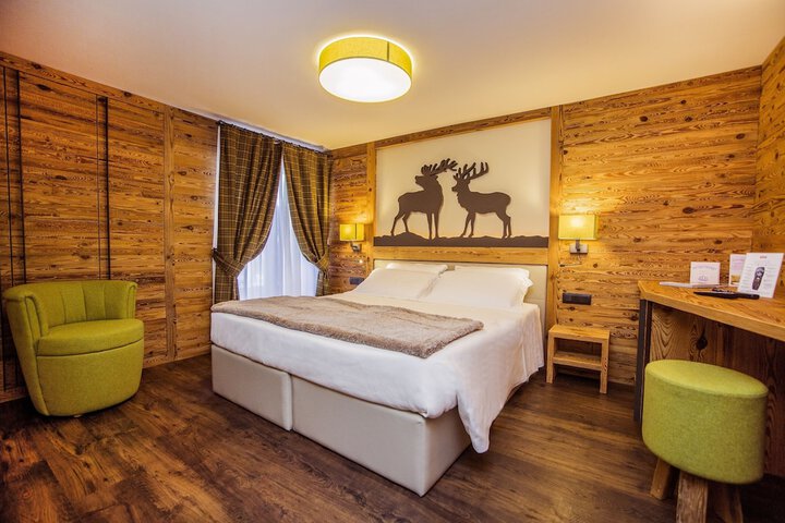 Room 17 of 105