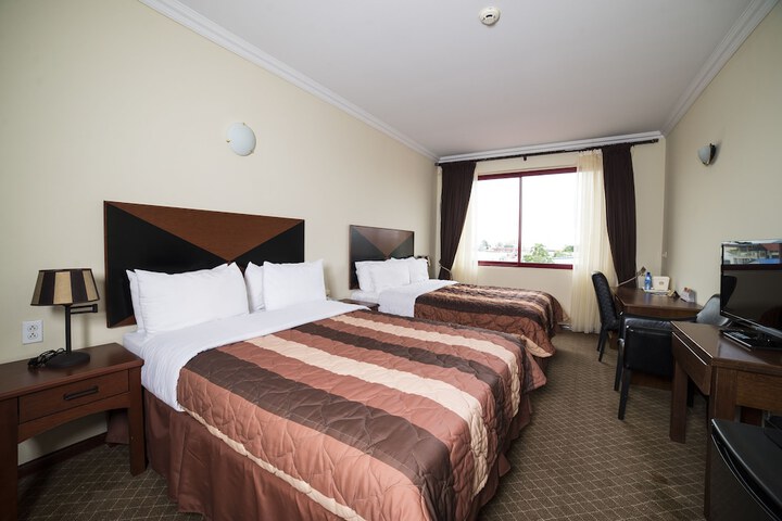 Room 15 of 40