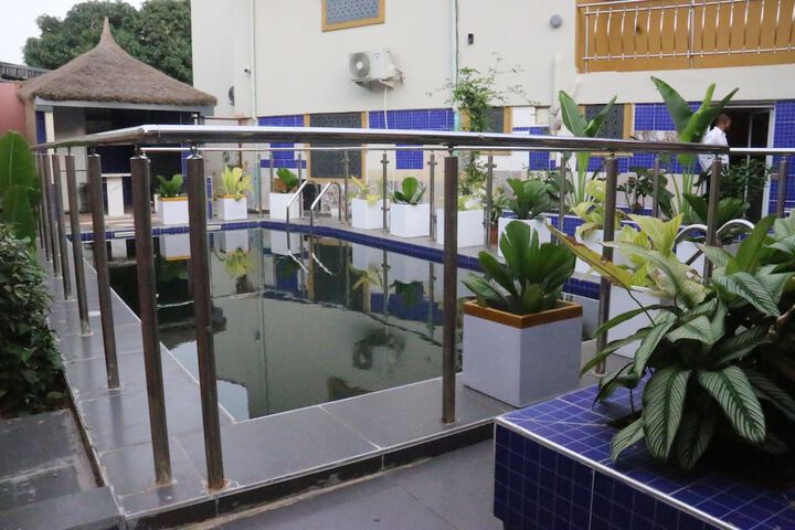 Pool 14 of 22