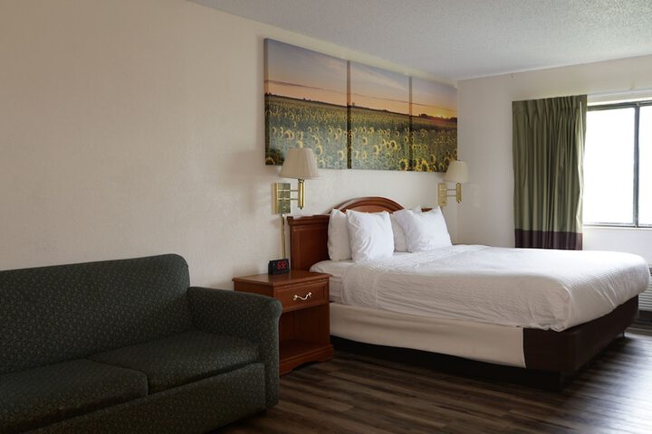 Standard | King Bed (2 of 15)