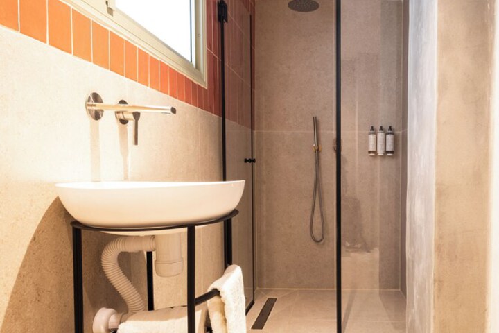 Clean Restrooms
