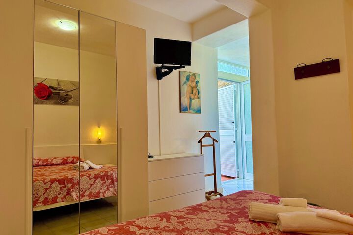 Room 17 of 73