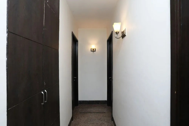 Room 16 of 19