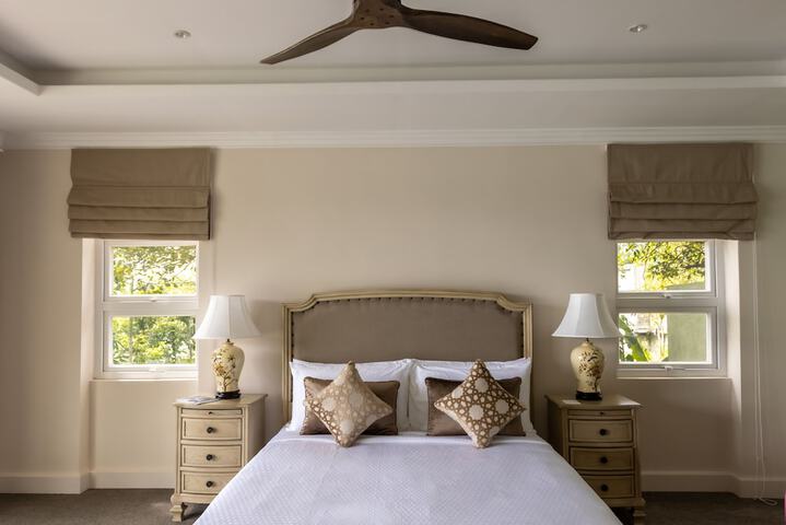 Room 2 of 22