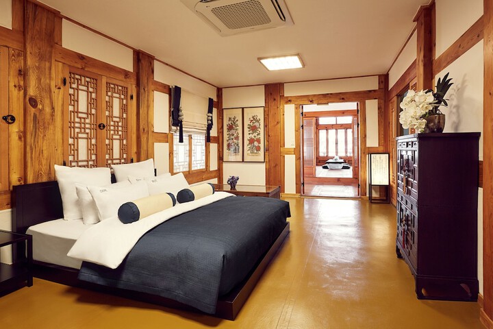 Room 6 of 57
