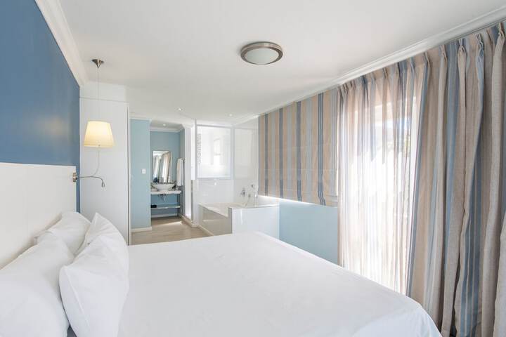 Room 10 of 63
