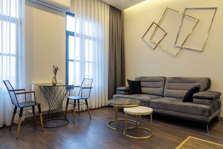 Room 18 of 29