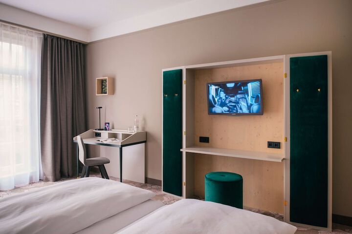 Room 18 of 81