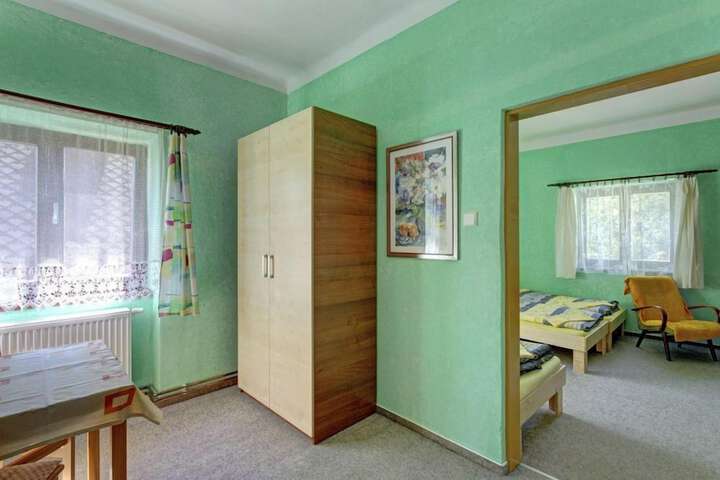 Room 3 of 41