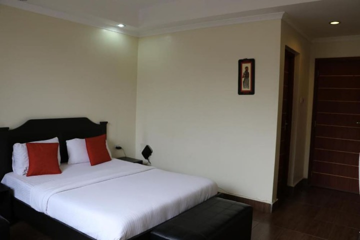 Room 18 of 26