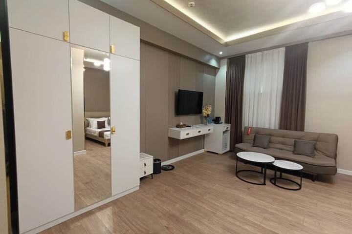 Room 29 of 52