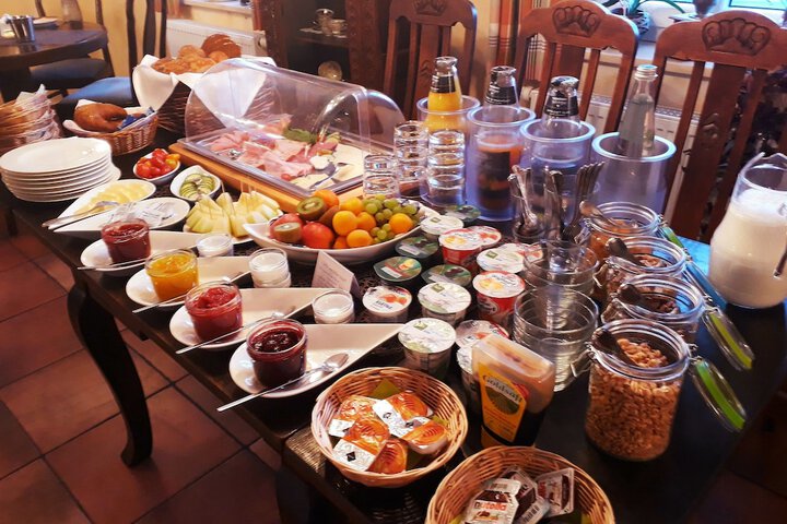 Dining 41 of 47