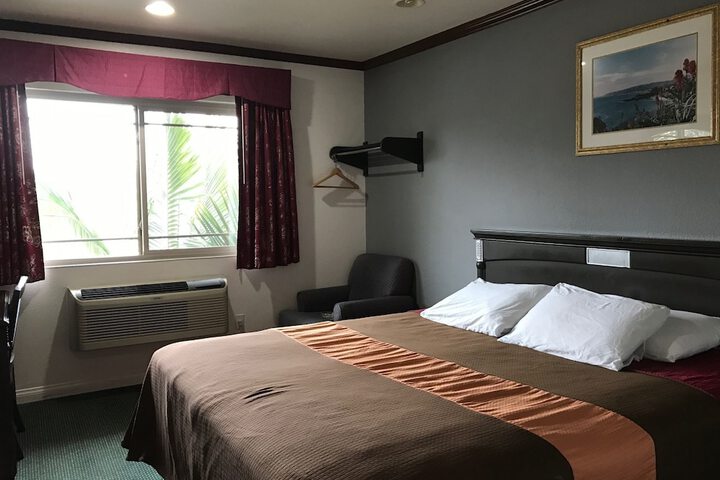 Room 8 of 46