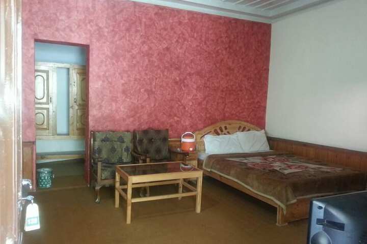Room 16 of 20
