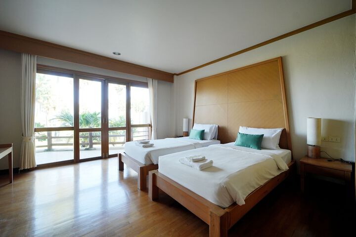 Room 34 of 114