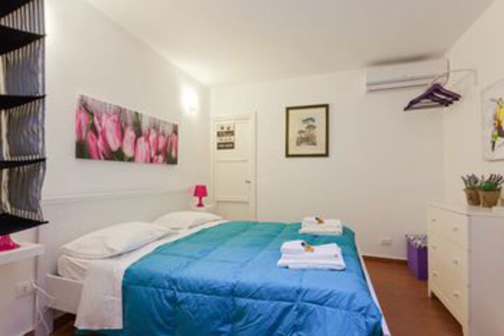 Room 208 of 445