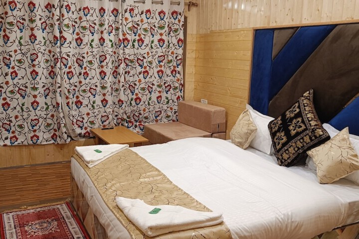 Room 36 of 68