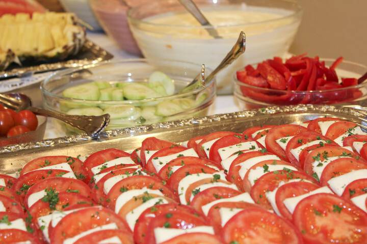 Breakfast/Coffee Service 75 of 101