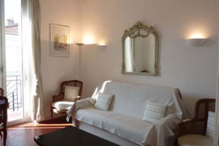 Room 35 of 47
