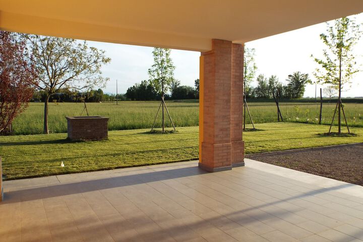 Terrace/Patio 27 of 28