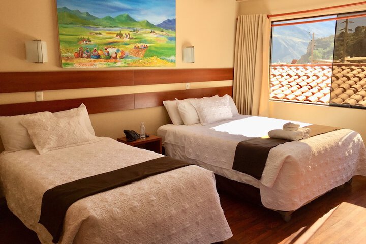 Room 3 of 109