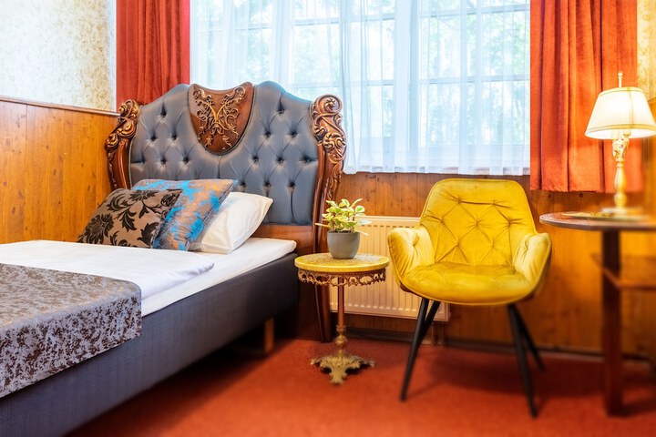 Room 20 of 50