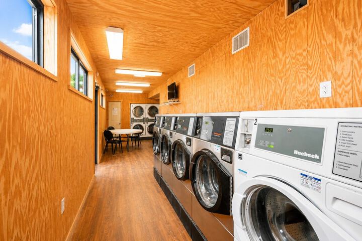 Laundry 22 of 37