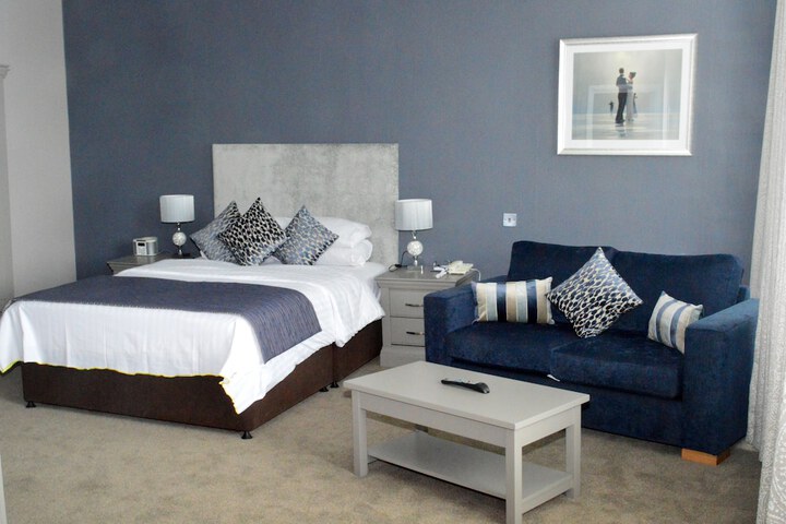 Room 6 of 70