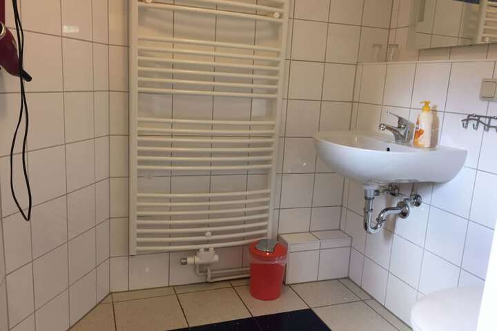 Room 70 of 101