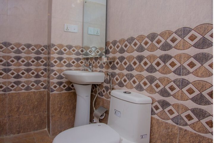 Room 16 of 16