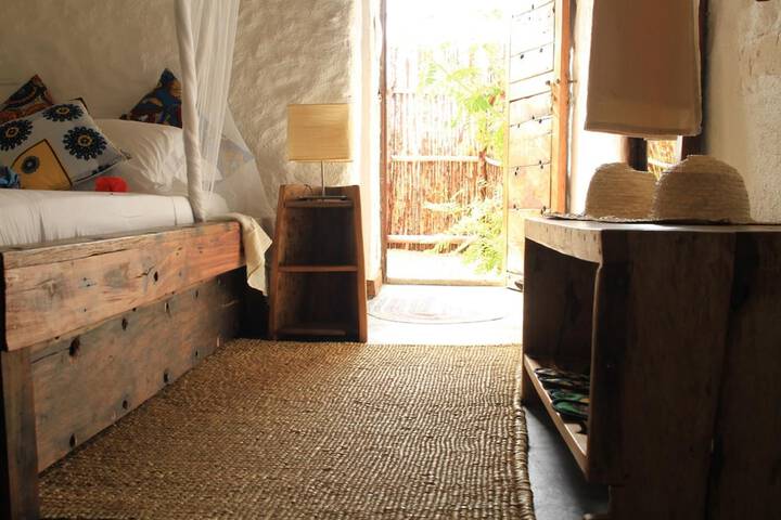 Room 4 of 64