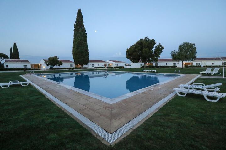 Pool 38 of 65