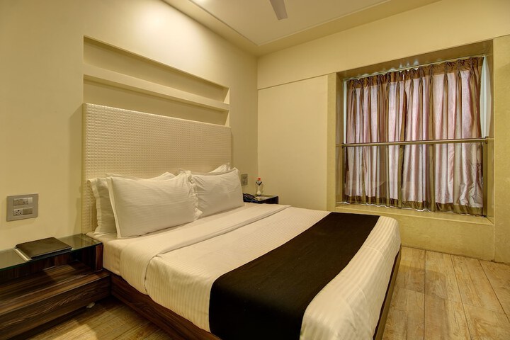 Room 3 of 36