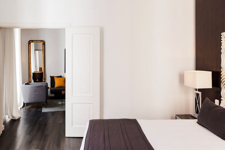 Room 12 of 32