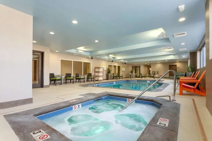 Pool 10 of 19