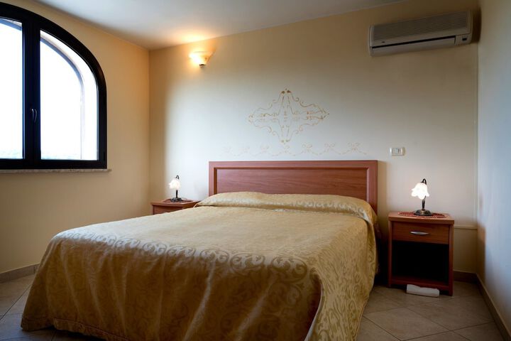 Room 14 of 59