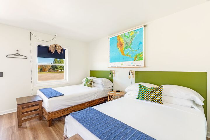 Room 8 of 21