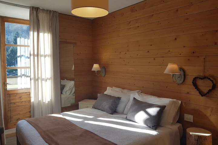 Room 8 of 42
