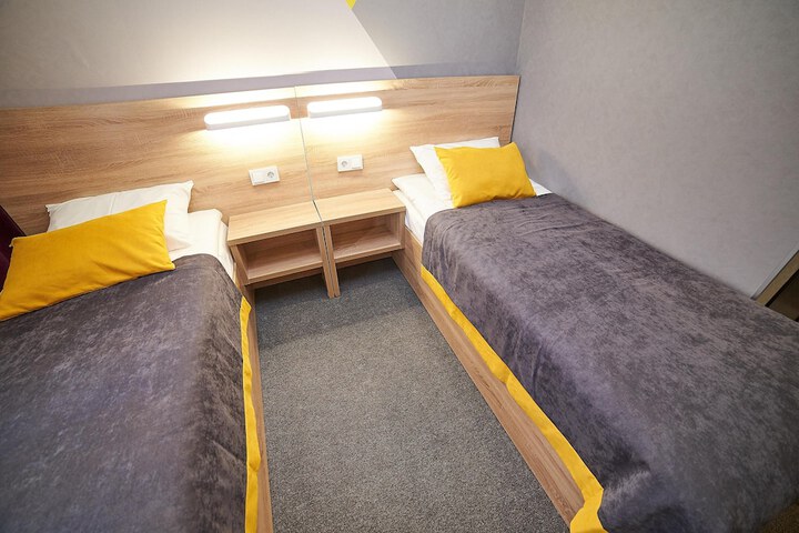 Room 16 of 54