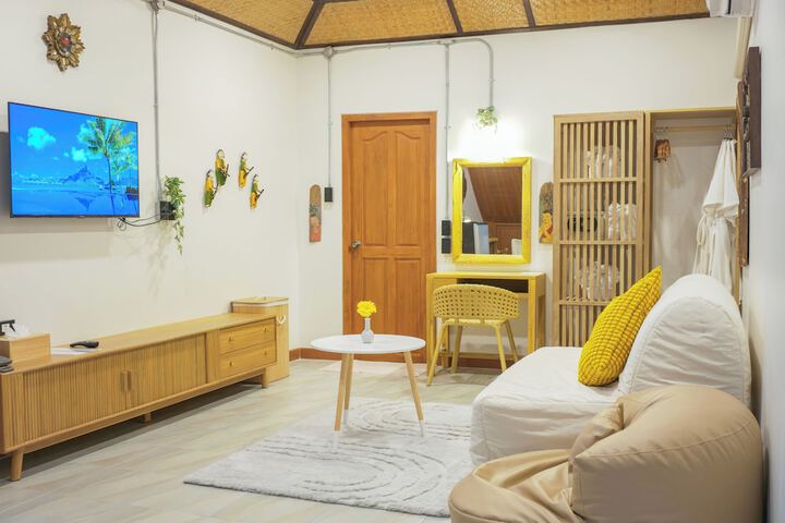 Room 28 of 105