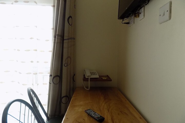 Room 17 of 31